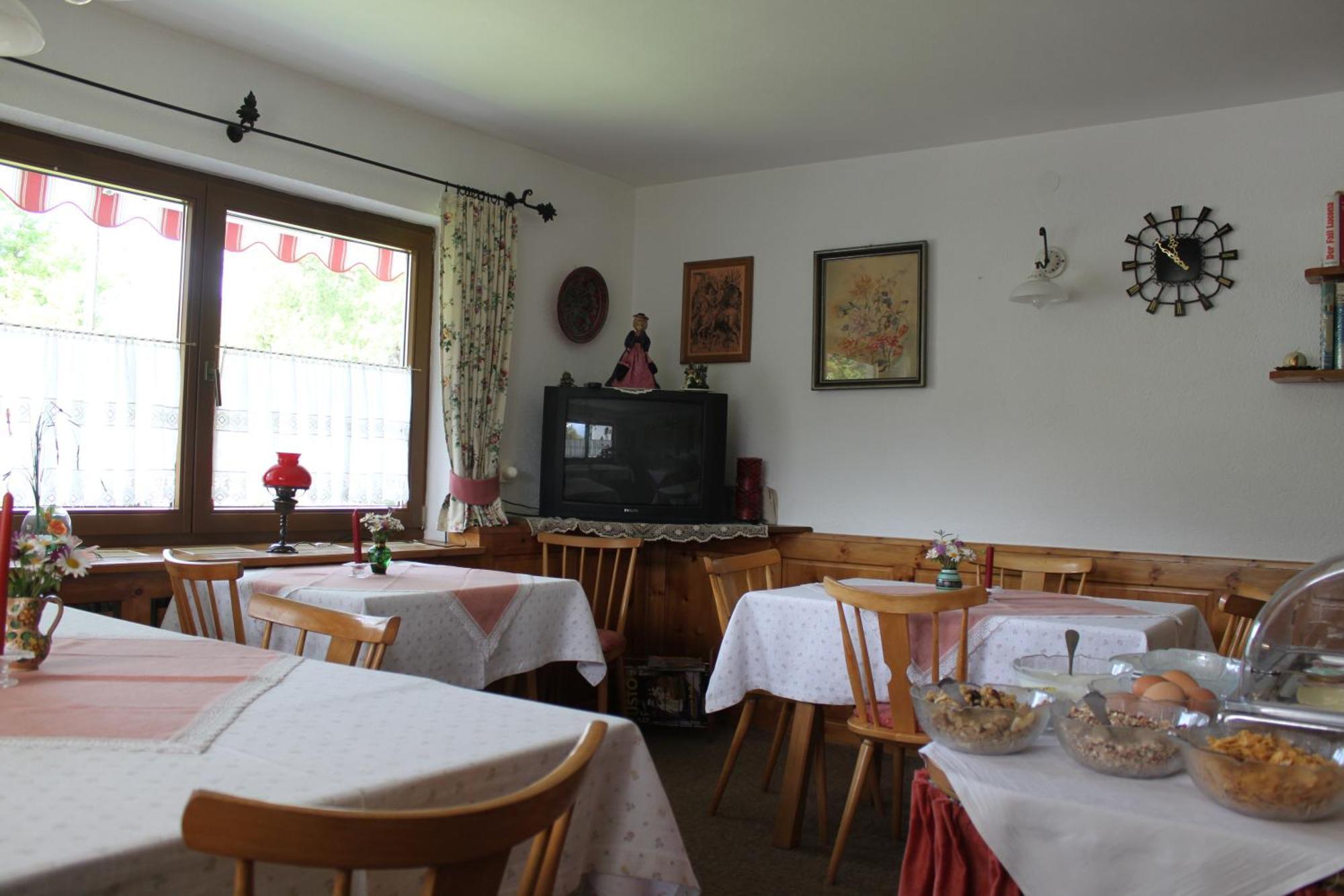 לינה וארוחת בוקר שארניץ Haus Geiger מראה חיצוני תמונה